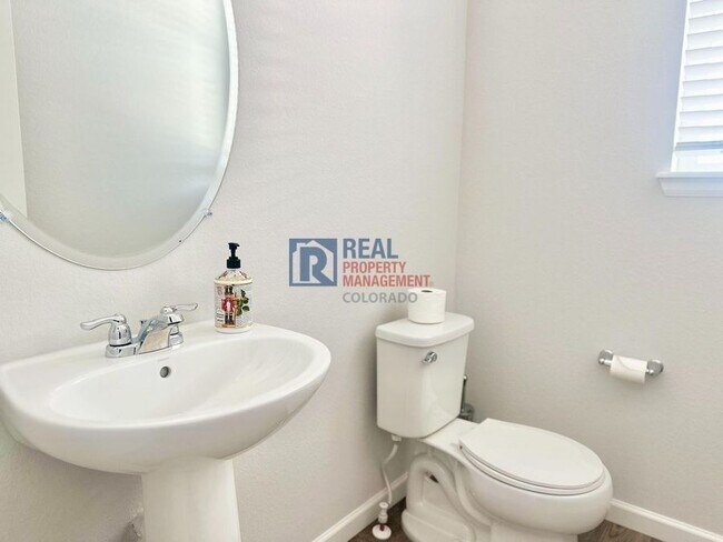 Building Photo - 1336 Brookfield Pl