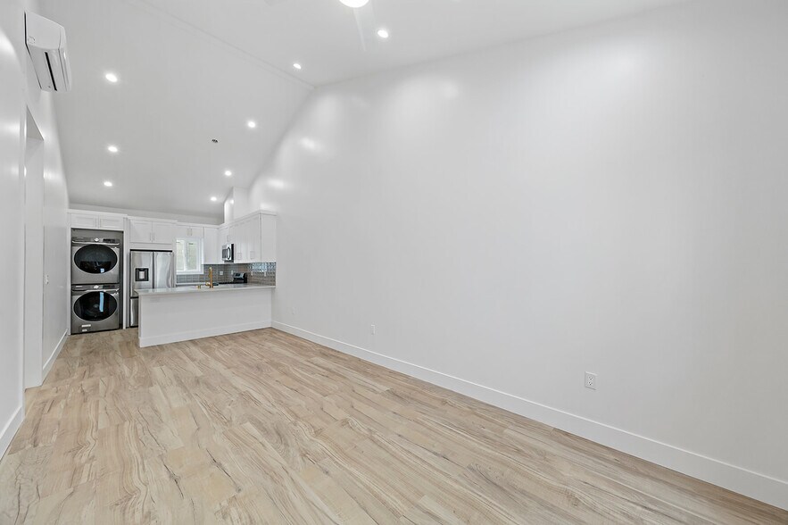 2618 - 2616 Glendale Blvd
