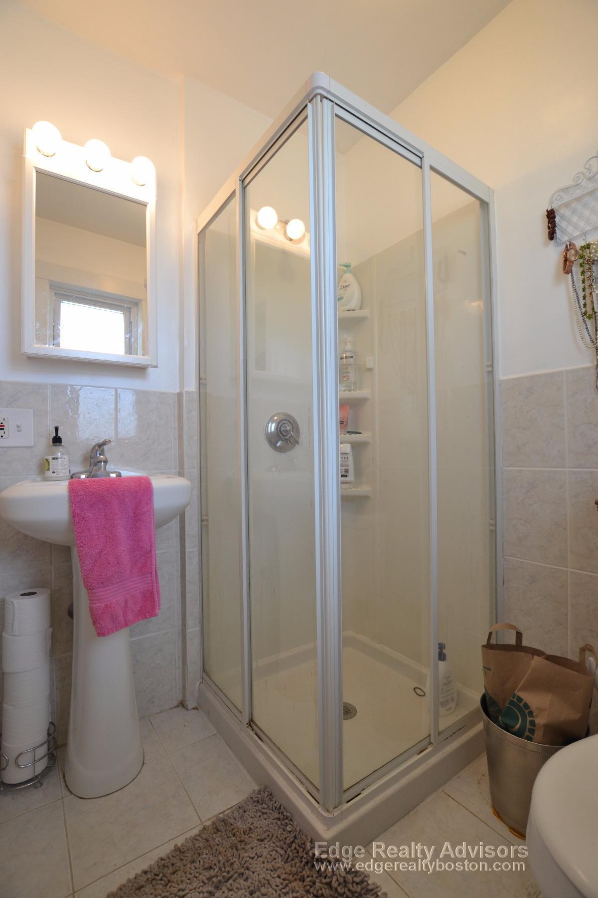 Building Photo - 147 Jordan Rd