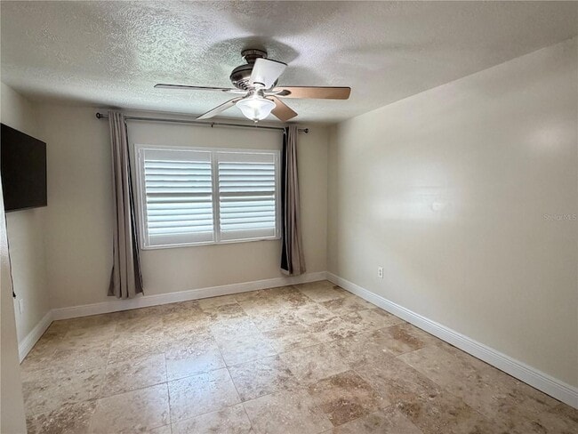 Building Photo - 679 Lake Dexter Cir