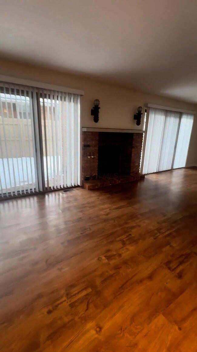 Building Photo - 1391 Bluff Ave