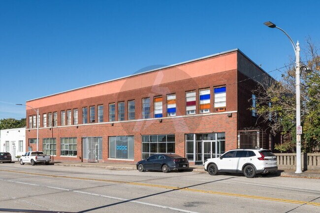 Building Photo - 161 Mangum St SW