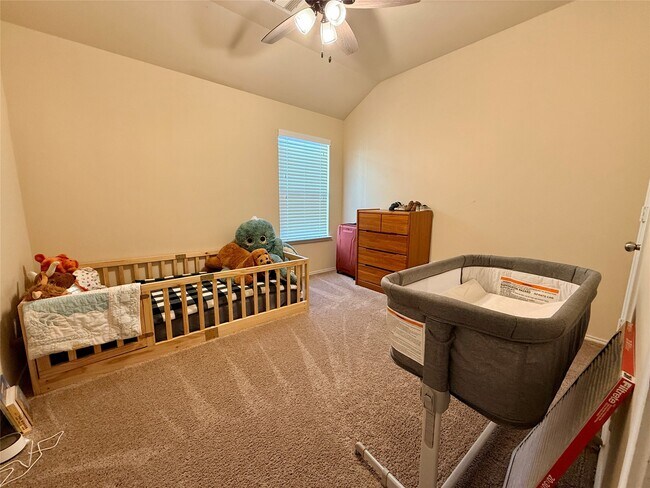 Building Photo - 12115 Rockridge Falls Dr