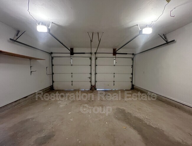 Building Photo - 819 N2964 Rd