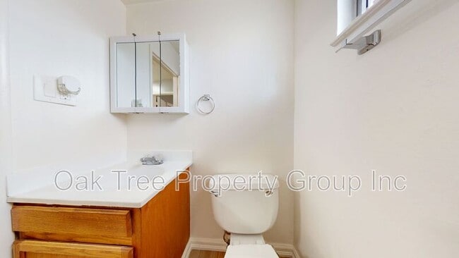 Building Photo - 625 F St