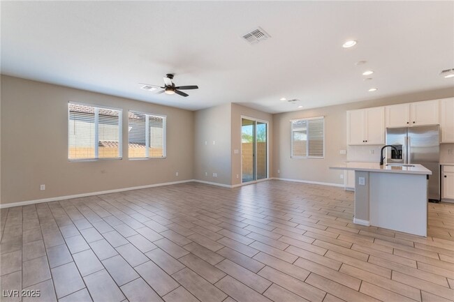 Building Photo - 4540 Anspach St
