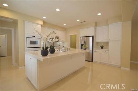 Building Photo - 172 Sanctuary