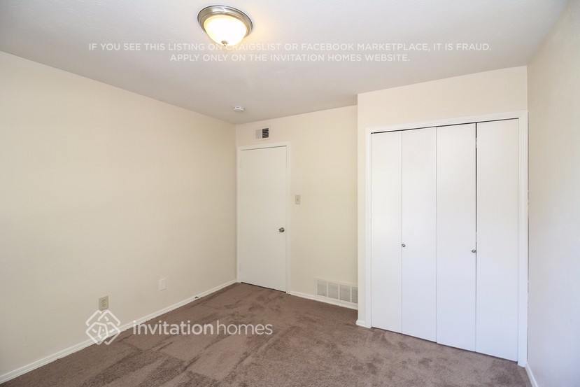 Building Photo - 421 Kingsbridge Dr