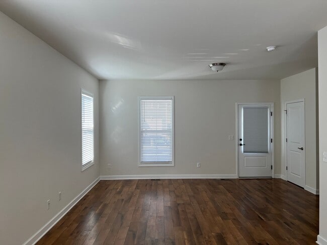 Building Photo - Clifton Community Town Home- Christiansburg