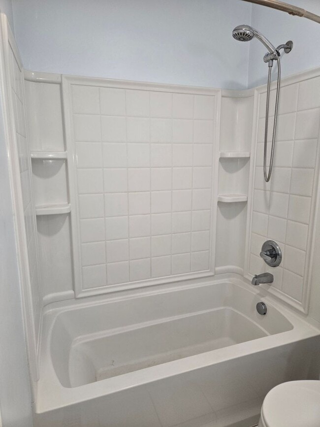 Building Photo - Move In Ready!