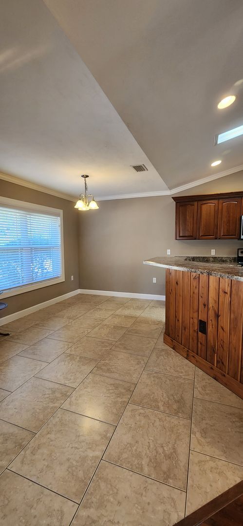 Building Photo - Beautiful 3BR/2BA Home with Oversized Garage on 1 Acre in a Peaceful Country Setting