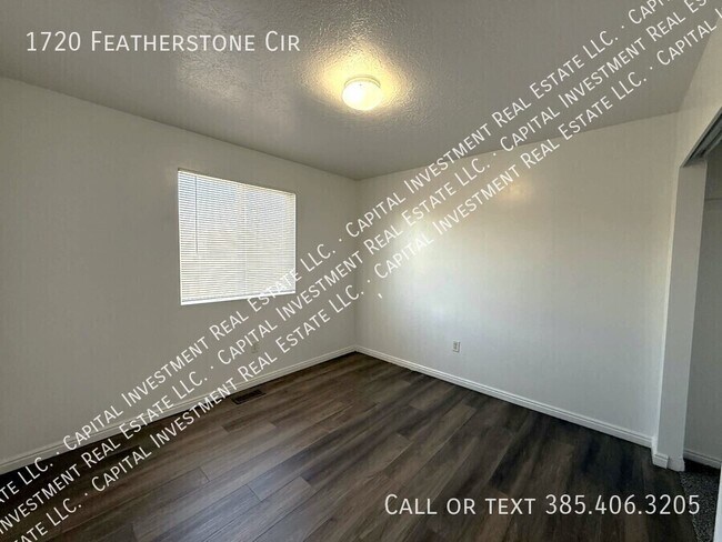 Building Photo - 1720 Featherstone Cir