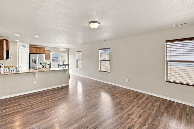 Building Photo - 10864 Traders Pkwy