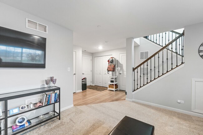 Building Photo - 1627 Sager Way