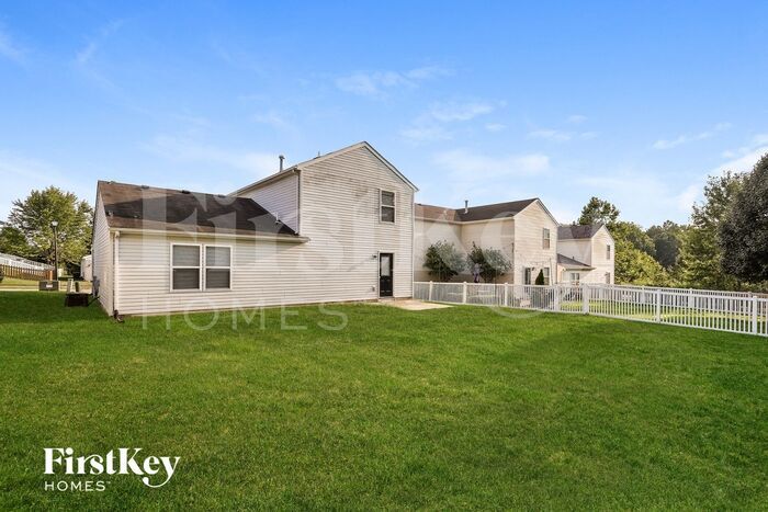 Building Photo - 517 Glengarry Ct
