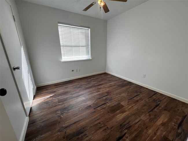 Building Photo - 7019 Haven Creek Dr