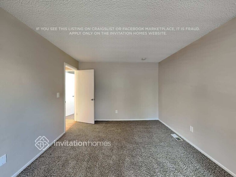 Building Photo - 3582 S Olathe St