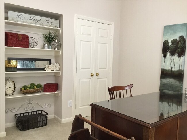 Building Photo - 3 N Spiral Vine Cir