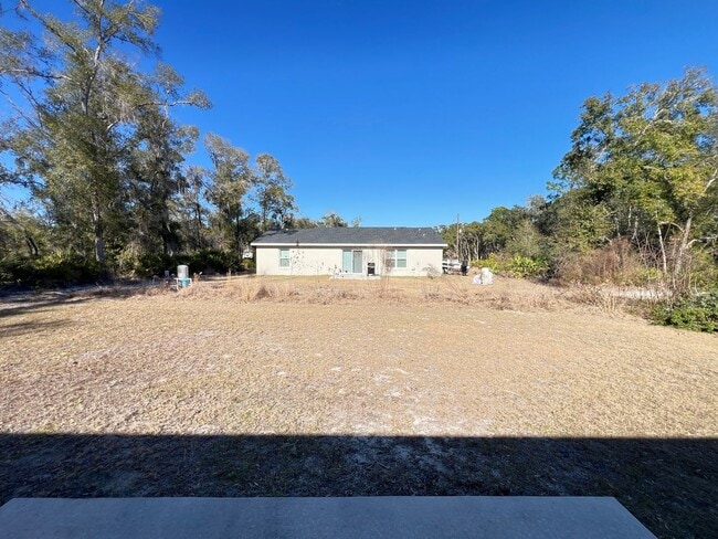 Building Photo - AWESOME 3 BD/2BA Home in Ocklawaha!! Available now!!