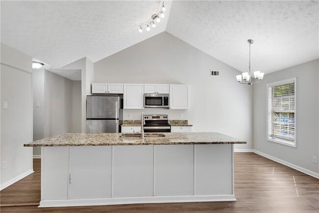 Building Photo - 250 Chardonnay Trace