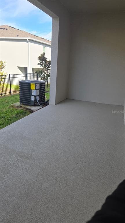 Building Photo - 2613 Olympic Ct