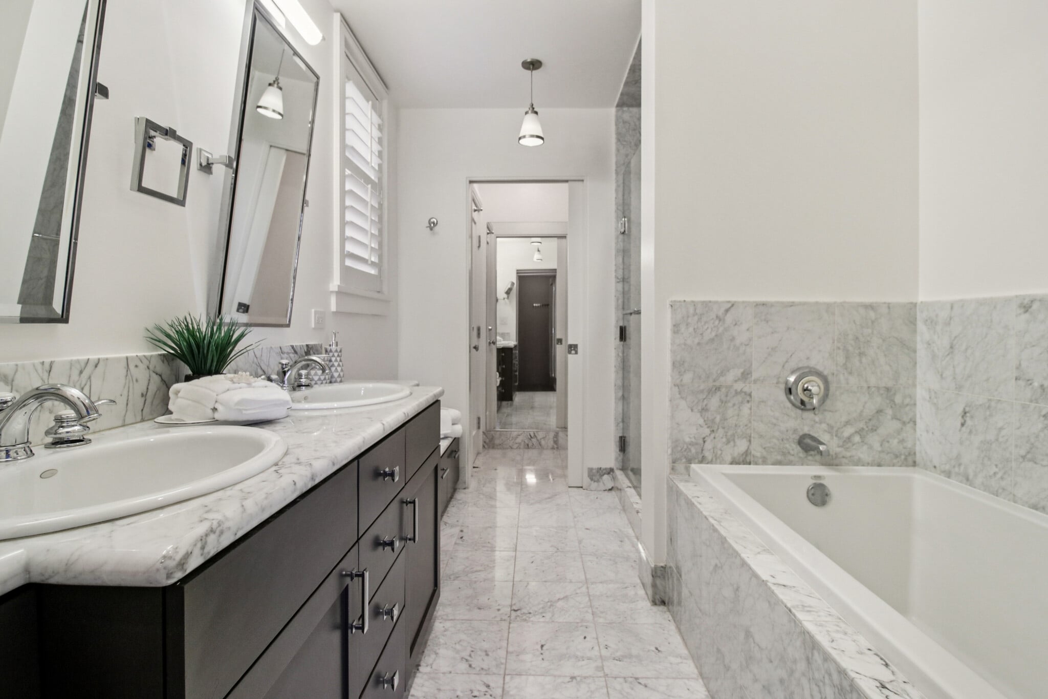 Building Photo - 356 Santana Row