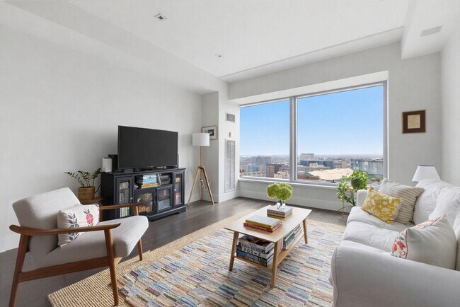 Building Photo - 110 Stuart St