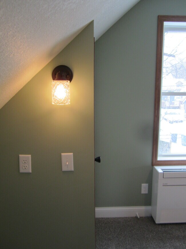 Bedroom #3 - 3622 Humboldt Ave N