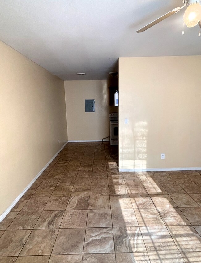 Building Photo - 9356 S 430 Rd