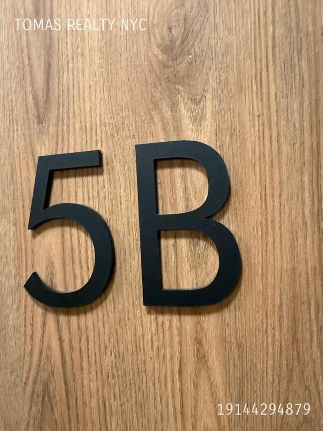 Building Photo - 3103 Sedgwick Ave