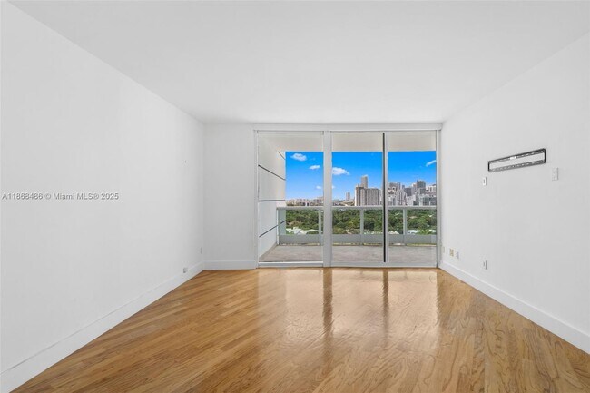 Building Photo - 2127 Brickell Ave