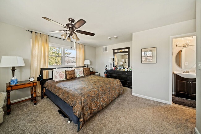 Building Photo - 1436 Portsmouth Ave