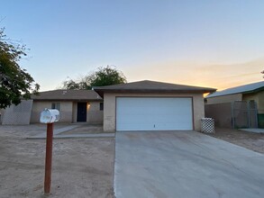 Building Photo - 381 San Luis Way