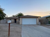 Building Photo - 381 San Luis Way