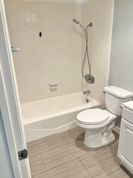 Building Photo - 27802 Alfabia