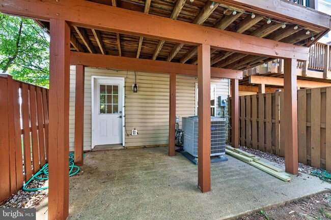 Building Photo - 5902 Ians Way