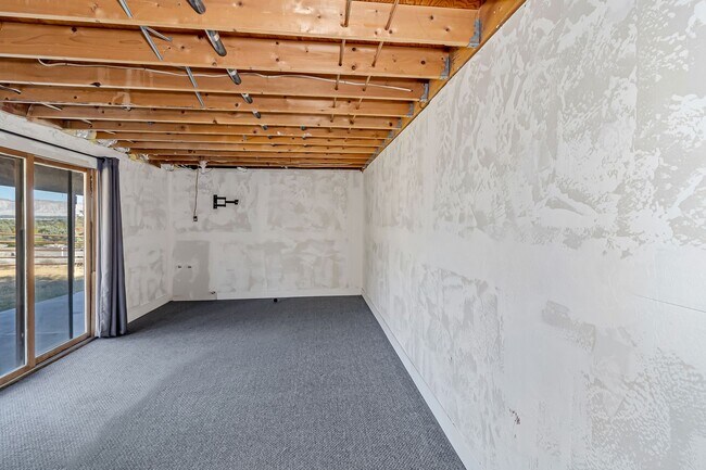 Building Photo - Charming 3-Bedroom Family Home in Orchard Mesa with Incredible Views!!!