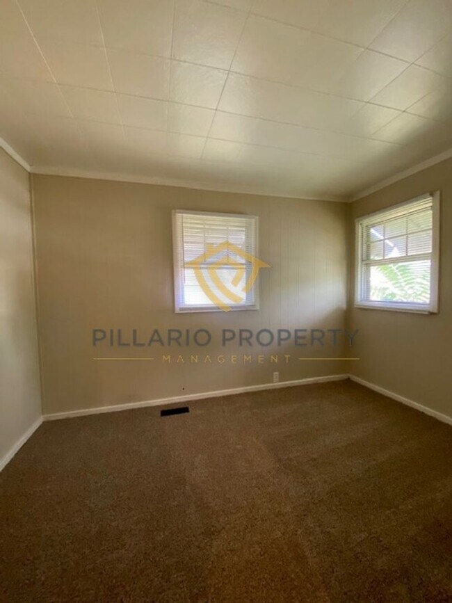 Building Photo - 5260-5262 Fletcher Avenue