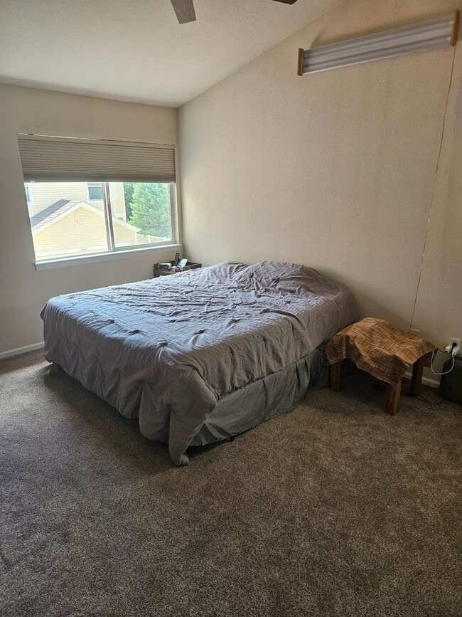 Building Photo - Amazing Home in Coveted SE Observatory Village