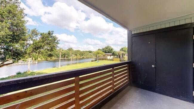 Building Photo - WAKE UP TO HILLSBOROUGH RIVER VIEWS IN THE HEART OF SEMINOLE HEIGHTS!