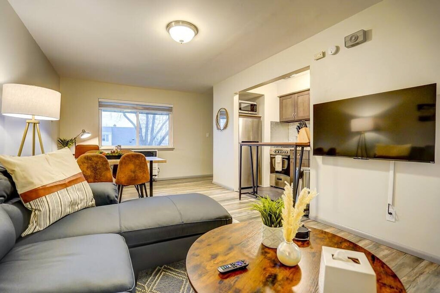 Building Photo - 645 S 94th Pl