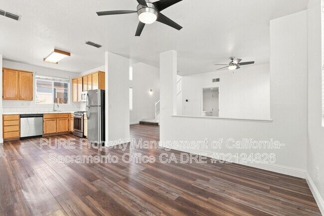 Building Photo - 8742 Weeping Birch Ln