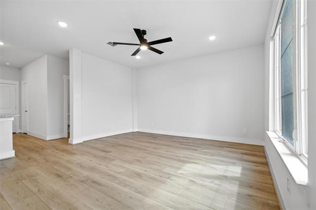 Building Photo - 7565 Reis Ln