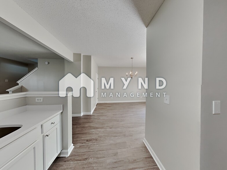 Building Photo - 2233 Bigwood Trail