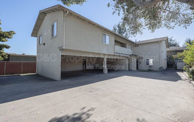 Building Photo - 15 Dolores Ave