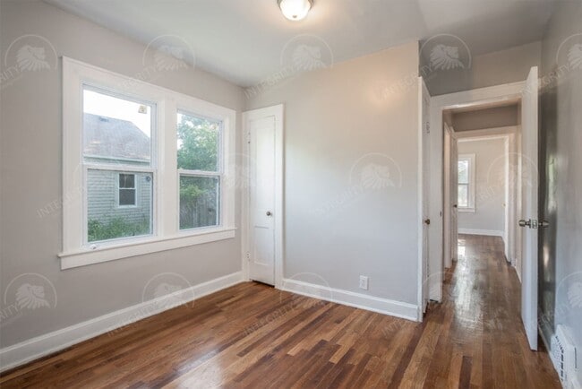 Building Photo - 5517 Woodland Ave