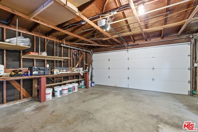 Building Photo - 2975 W Ave 33