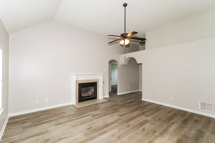 Building Photo - 9149 Billy Pat Dr