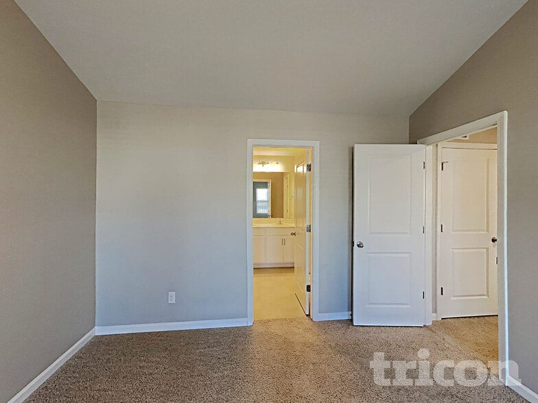 Building Photo - 2653 Mcintosh St