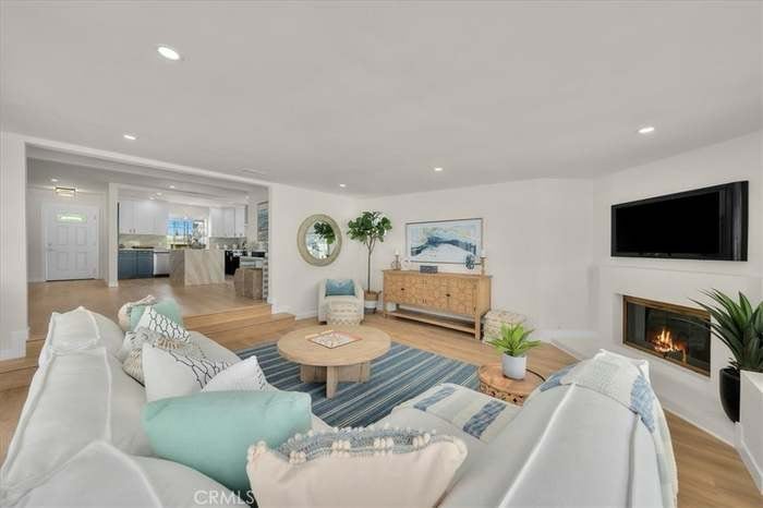 Building Photo - 1103 Eriel Ave